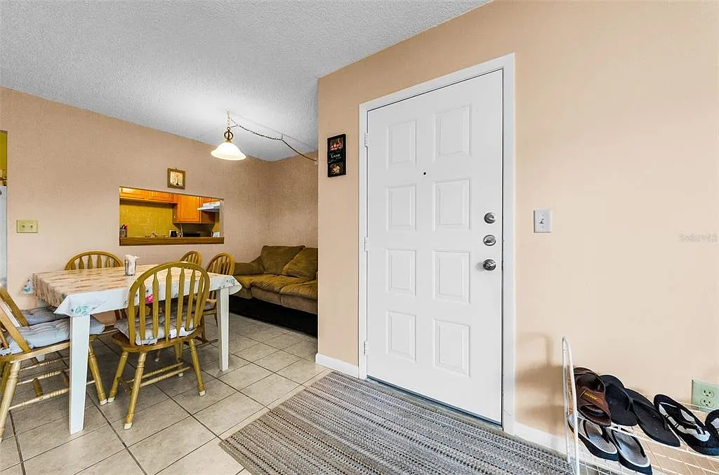 2 bed, 2.0 bath, 1085 sqft, $1,850 — Photo 3