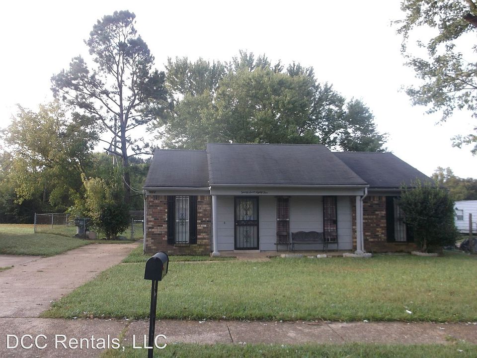 2nd image of 2785 Gruber Dr