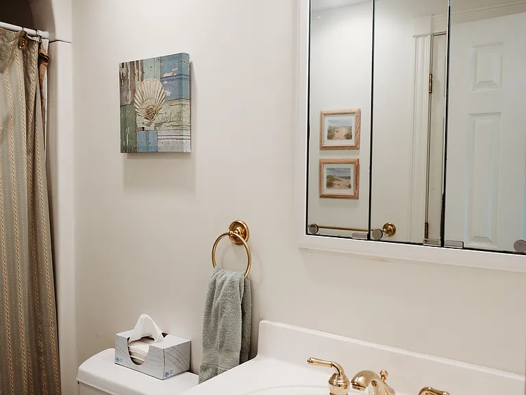 133 W Grand Ave #2 — Photo 13