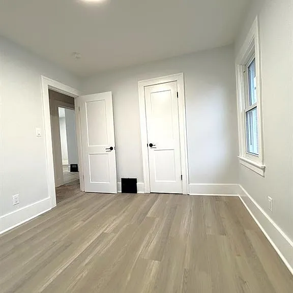 1748 Hall Ave #MAIN — Photo 12