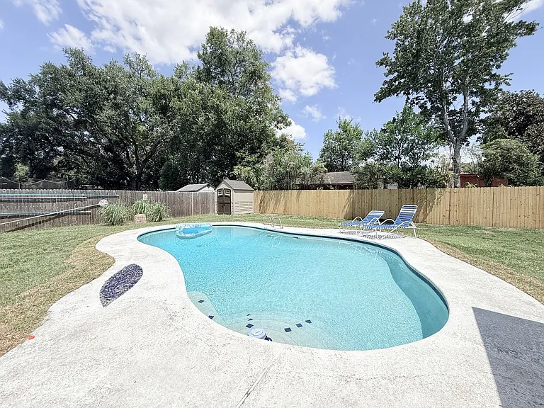 7431 Arble Dr — Photo 30