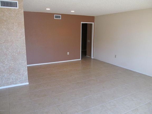 4th image of 13023 W Whispering Oaks Dr