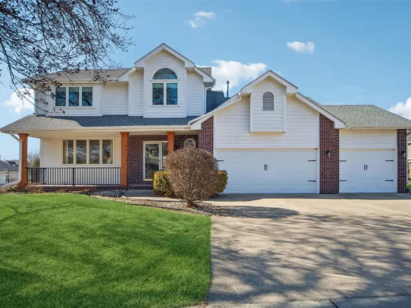 4616 94th St, Urbandale, IA 50322