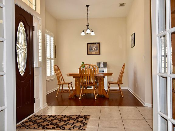 5th image of 524 Sparrow Branch Cir
