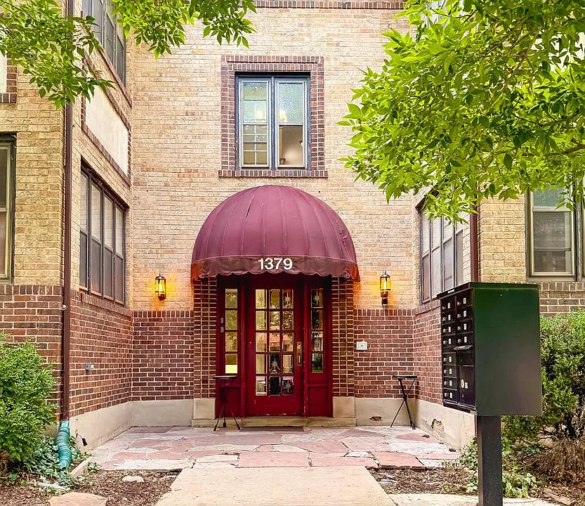 Frances Apartments