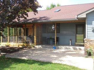 854 McDiarmid Dr, Hudson, WI 54016