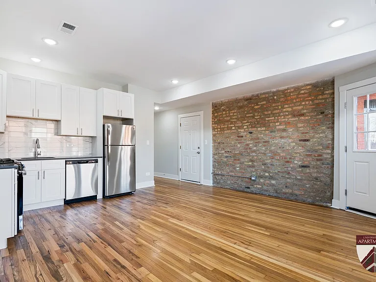 1154-60 E 54th Pl/5437-47 S University Ave — Photo 11