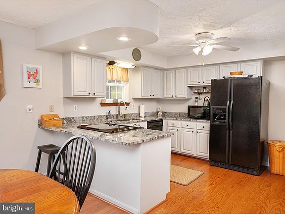 5th image of 1526 Palm Ct