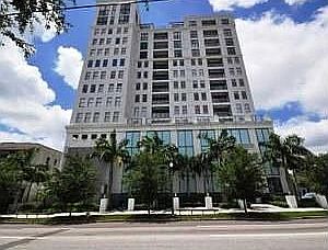  Walker Whitney Plaza
