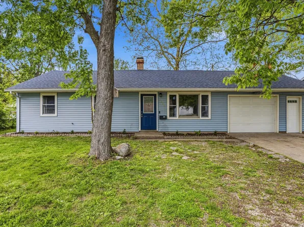 1429 Holly Hill Dr, Champaign, IL 61821