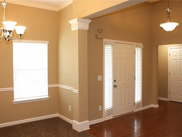 6547 Boulder Crest Ct — Photo 3