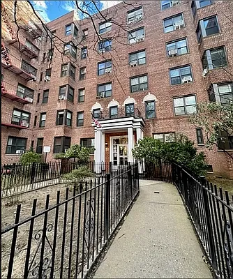 87-10 34th Avenue #4C