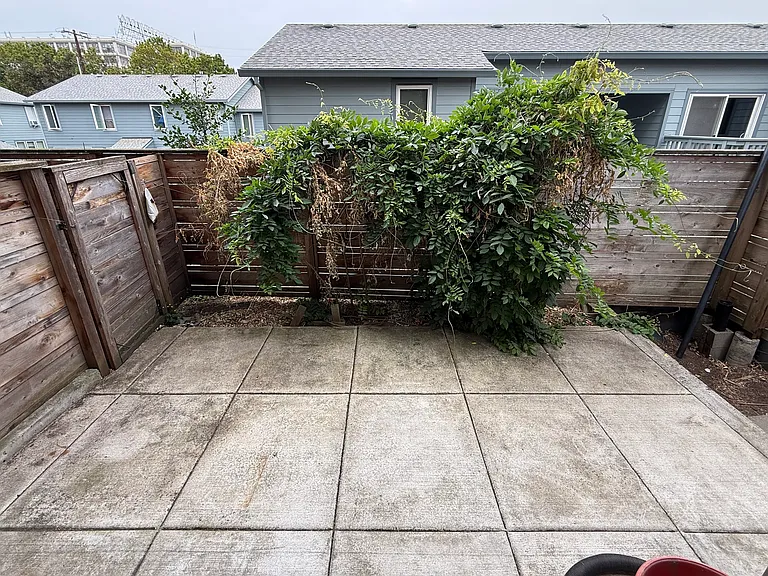 2651 NW Thurman St #103 — Photo 5