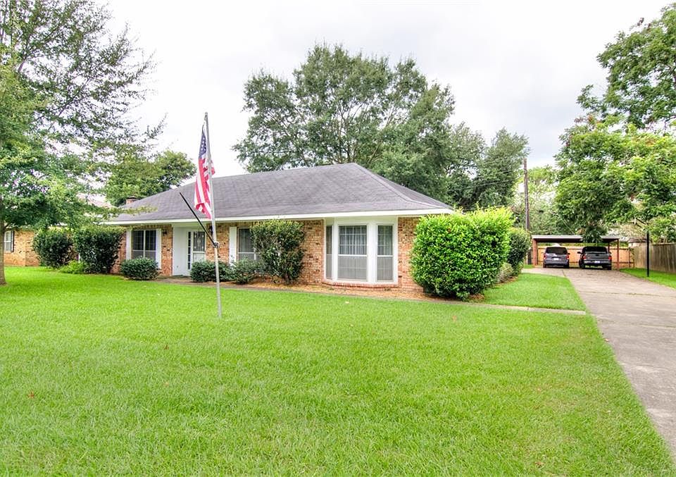 1st image of 406 Heyman Ln