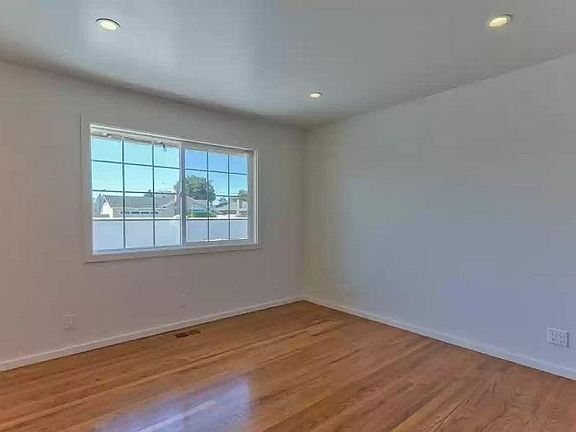 3rd image of 11846 Apatite Ave