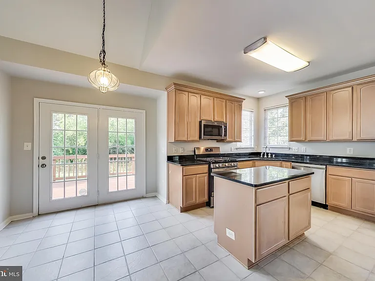 43537 Clivedon Ct — Photo 9
