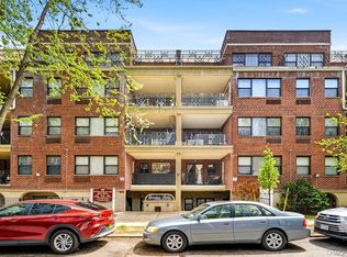 7119 162nd Street #2I, Fresh Meadows, NY 11365