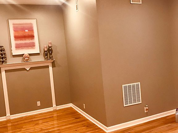 4th image of 6615 S Drexel Ave #2C