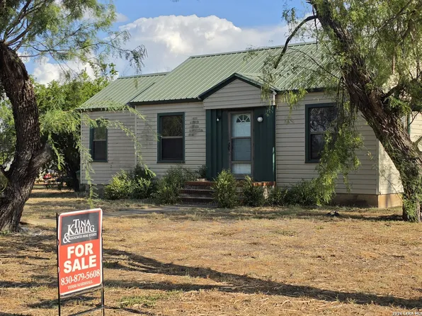 307 Frio, Cotulla, TX 78014