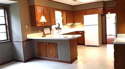 2nd image of 4001 Mayflower Blvd