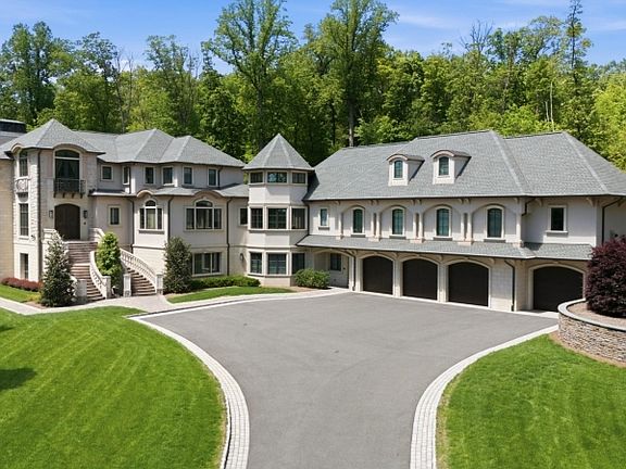 3rd image of 4 MASON HILL ROAD