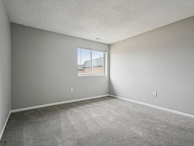 Aspen Apartments in Whitehall — Photo 63
