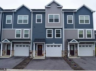 124 Amicus Dr, Port Matilda, PA 16870