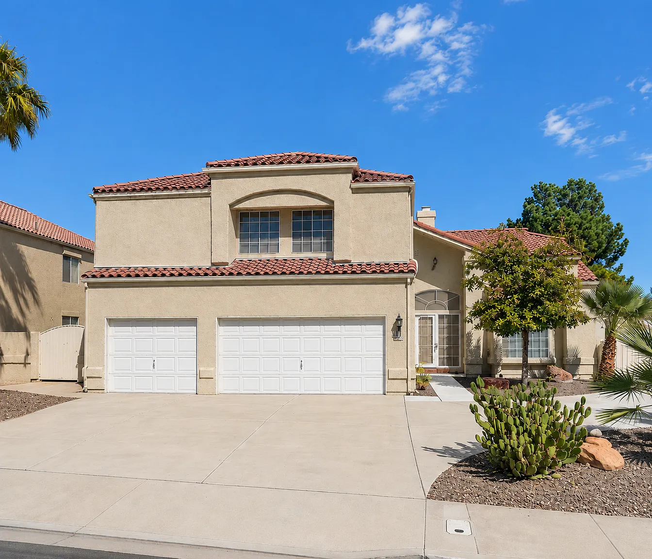 2605 Ashmoore Dr — Photo 1