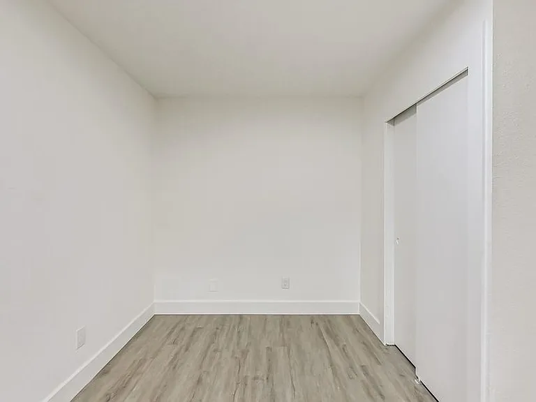 2537 Ellsworth St #C — Photo 13