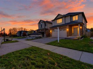 2231 Buroak Dr, London, ON N6G 0L3