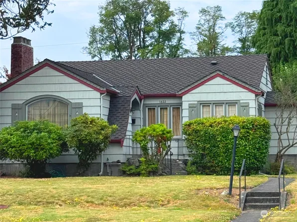 1822 Rucker Avenue, Everett, WA 98201