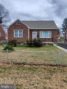 819 NW Longstreth Ave, Jenkintown, PA, 19046