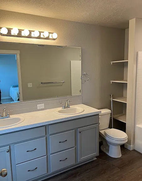 Master bathroom with dual sink vanity