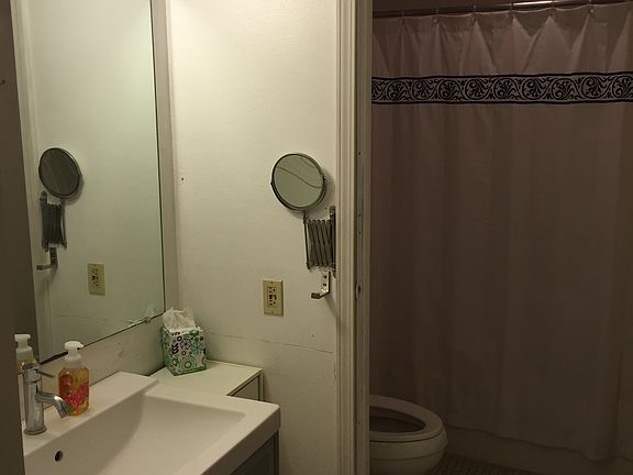 4th image of 5315 Brody Dr Unit 204