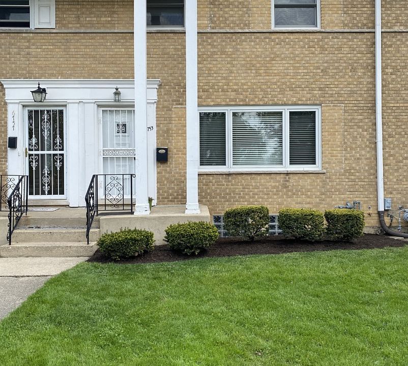 1st image of 6753 N Drake Ave