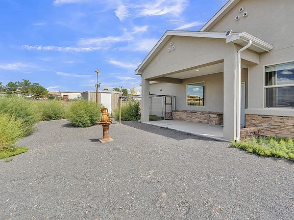 5th image of 15 Mountain View Ln