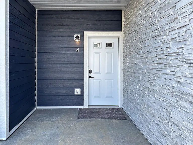 The Pines | Specials Available | Townhomes For Rent — Photo 126