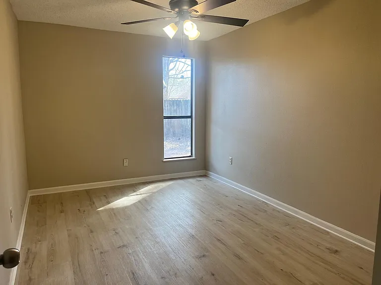 365 Highland Creek Pkwy — Photo 7