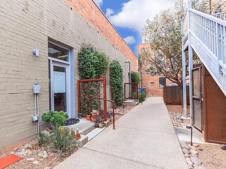 Julian Drew Lofts — Photo 16