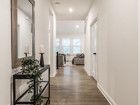 4th image of 15888 Kohut Ln