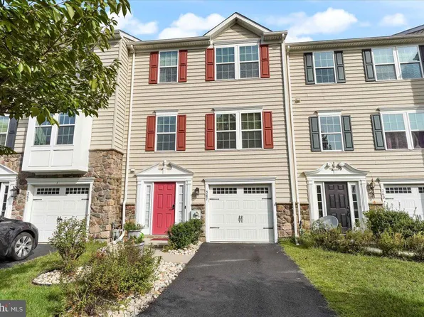 367 Latrobe Dr, Newark, DE 19702