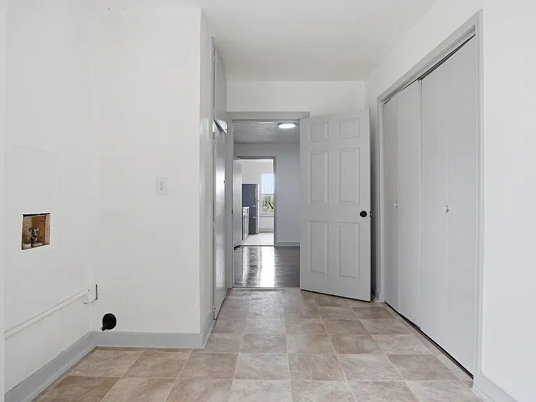 2228 SW Grand Blvd — Photo 5