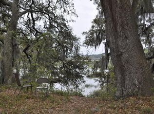 107 N Hermitage Rd, Beaufort, SC 29902