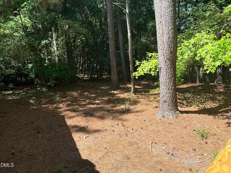 200 Lake Pine Dr — Photo 6