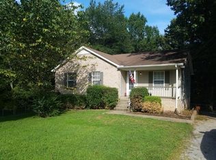 2819 Hinson Rd, Woodlawn, TN 37191