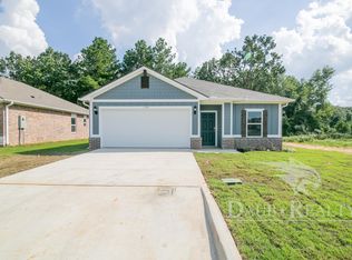 1149 Mission Creek Dr, Longview, TX 75601