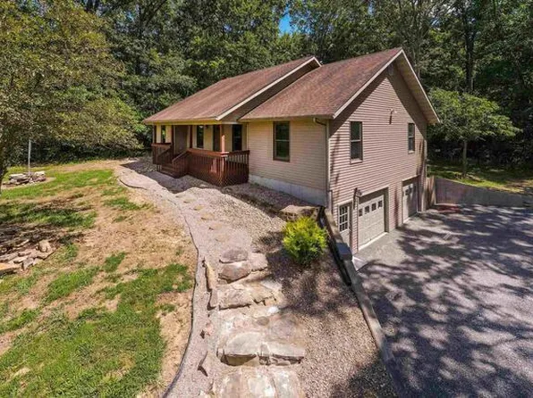 17937 Caplinger Pond Rd, Marion, IL 62959