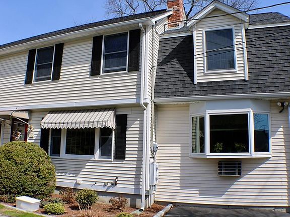2nd image of 4 Ivy Cir
