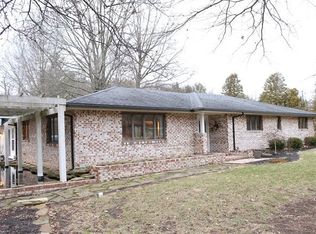 941 S 38th St, Terre Haute, IN 47803