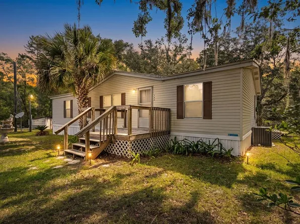704 SE 791st St, Old Town, FL 32680